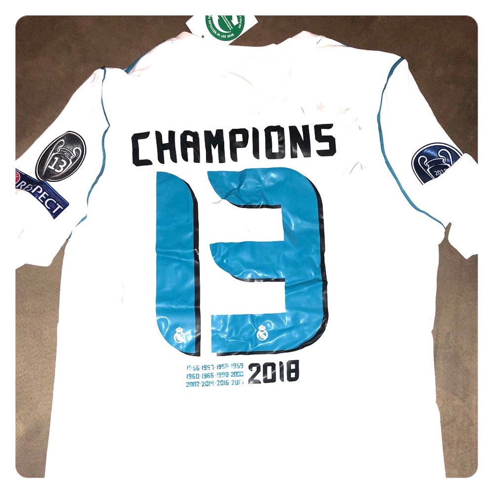 Real Madrid 13 Champions Jersey size S